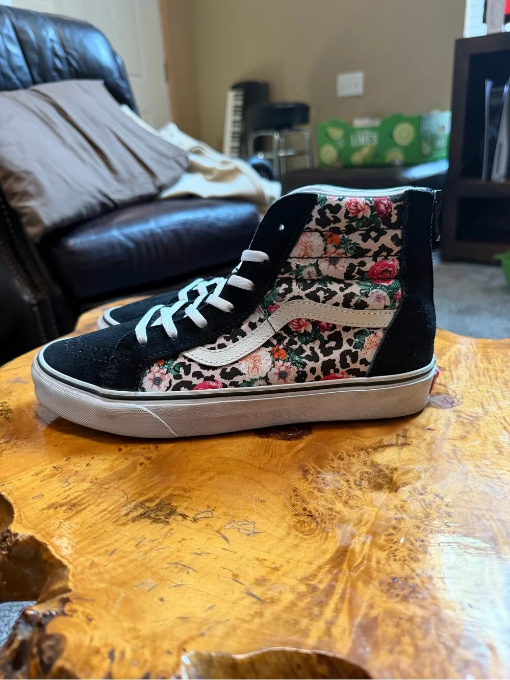 Vans Sk8-Hi Zip Leopard Floral Juniors 6 Women 7.5 Men 6 Black Pink Canvas Shoes